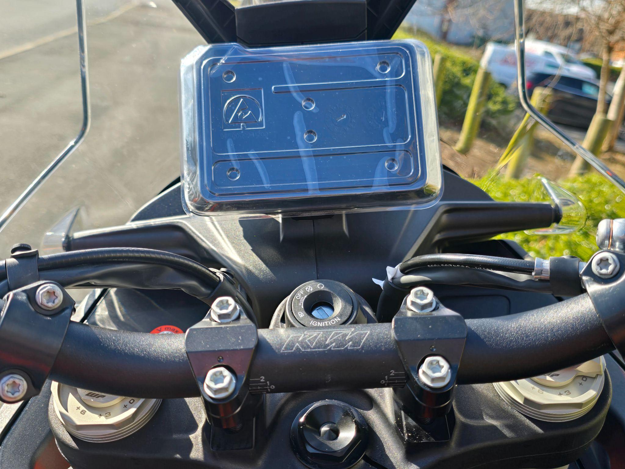 SOLD 2025 KTM 890 R Euro 5